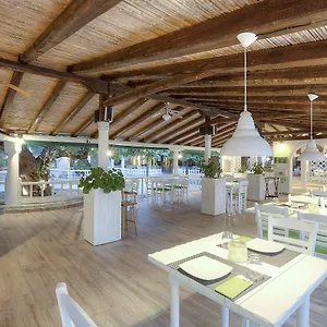 Acrotel Athena Otel